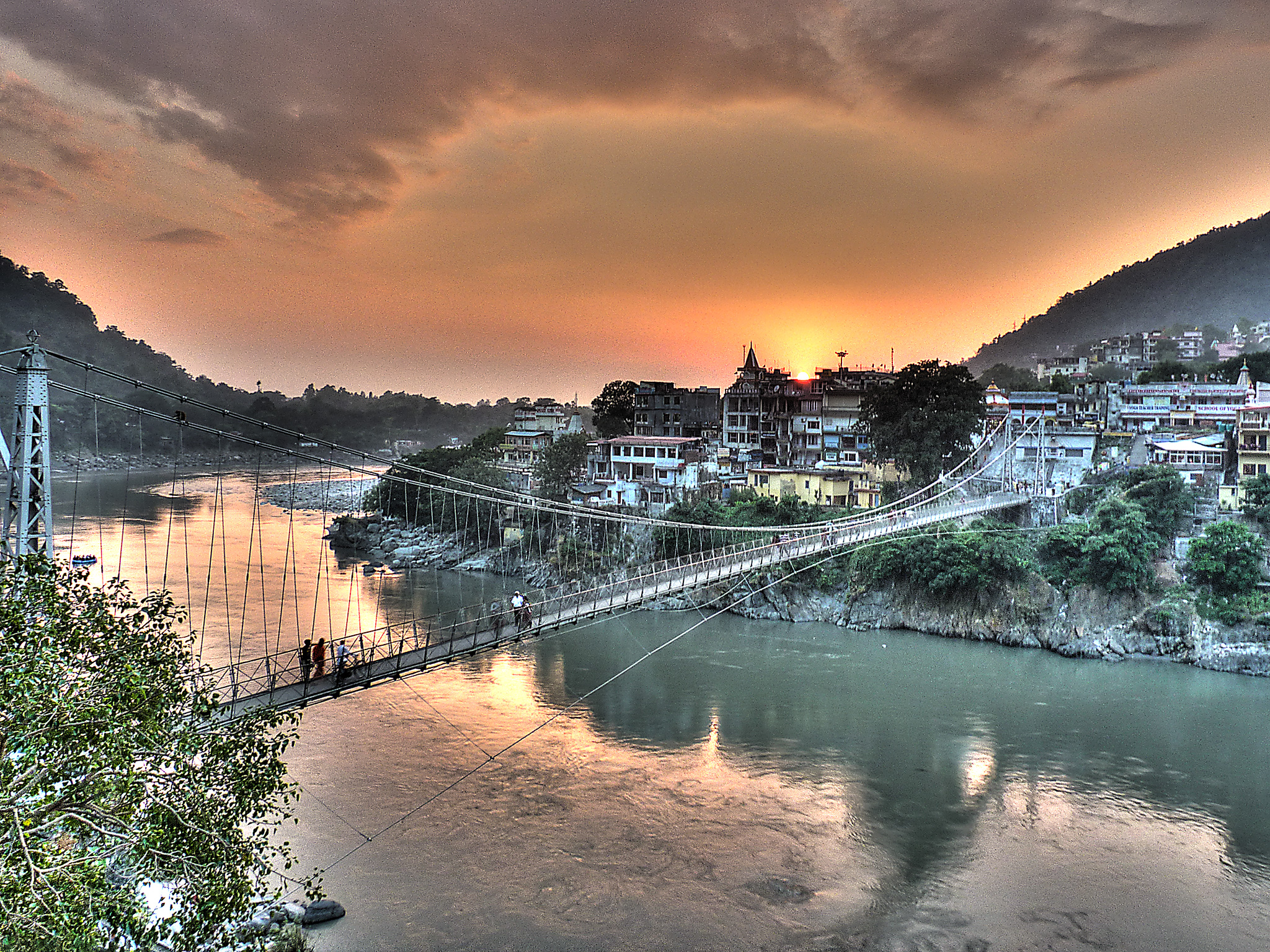 An exciting visit to the Lakshman Jhula of RishikeshÂ Â Â  Â Â Â  Â Â Â 