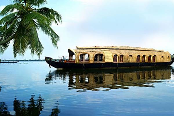 A Dreamy Trip to the Backwaters of Kumarakom